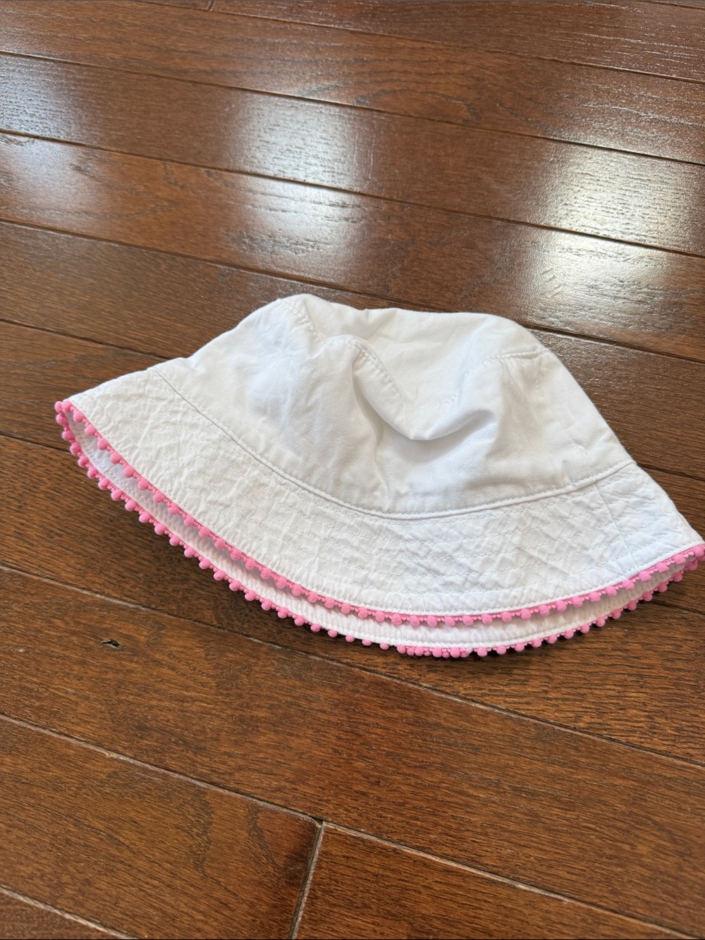 Gymboree White Bucket Hat with Pink Pom Trim